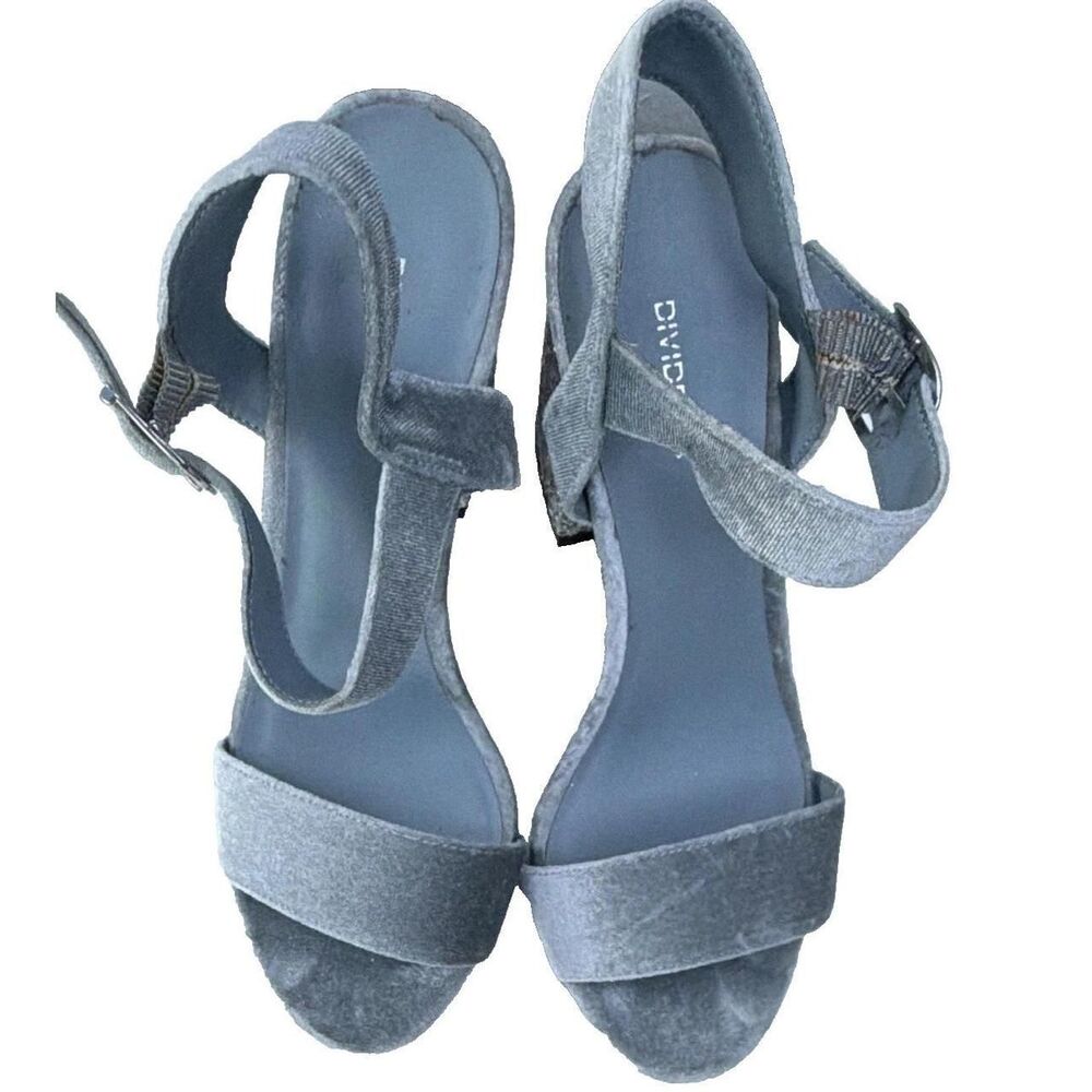 H&M Women's 7 Gray Velvet Glitter Block Heel Ankle Strap Sandals Party Y2K - Picture 2 of 8